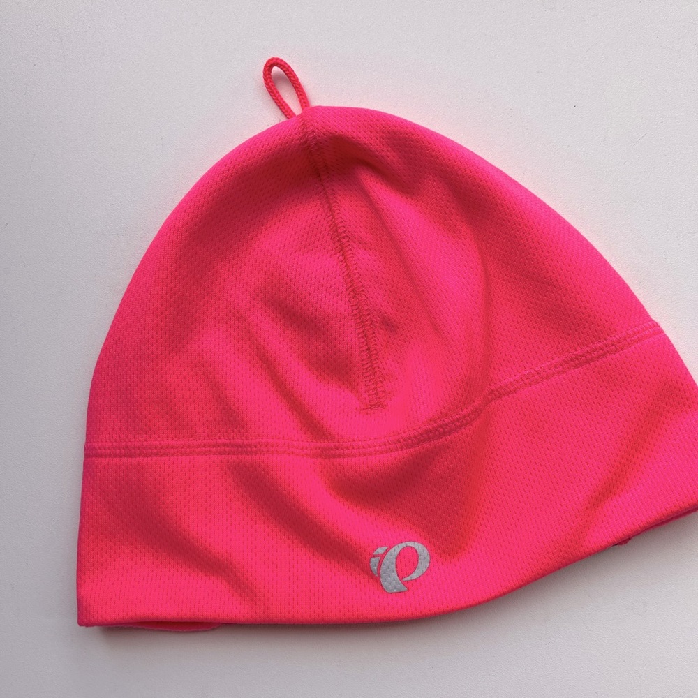 Pearl Izumi pink skull cap - cycling or running
